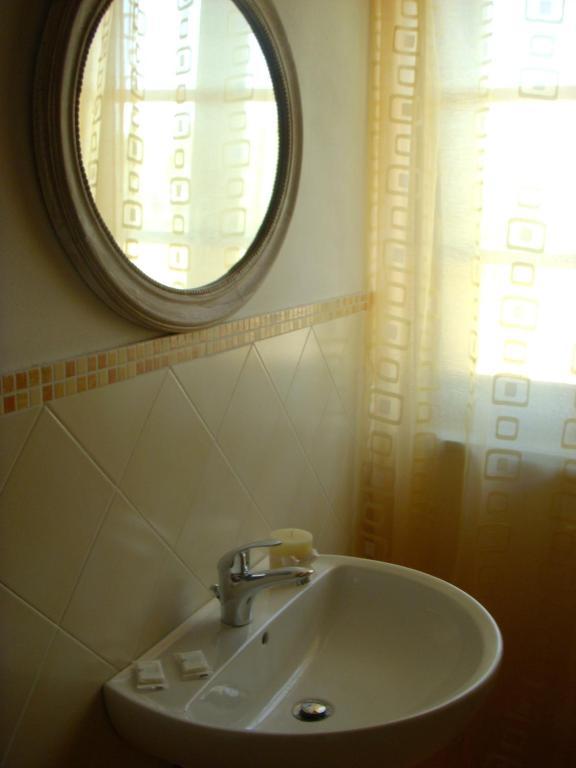 B&B Antica Dimora Сан-Джуліано-Терме Номер фото